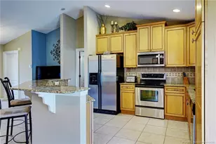 1891 SW Idaho Ln, Port Saint Lucie, FL 34953 - Photo 7