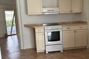 443 NE Pinelake Village Blvd, Jensen Beach, FL 34957 - Photo 5