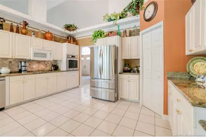 1171 SE Buttonwood Circle, Stuart, FL 34997 - Photo 13