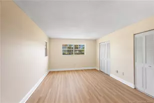 2950 SE Ocean Blvd, Stuart, FL 34996 - Photo 9