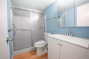 2950 SE Ocean Blvd, Stuart, FL 34996 - Photo 11