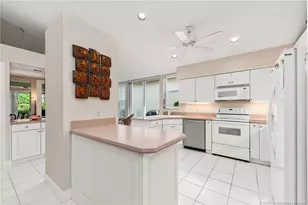 2201 NW Seagrass Dr, Palm City, FL 34990 - Photo 9