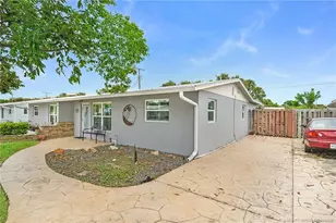 159 SE Sailfish Ln, Stuart, FL 34996 - Photo 7