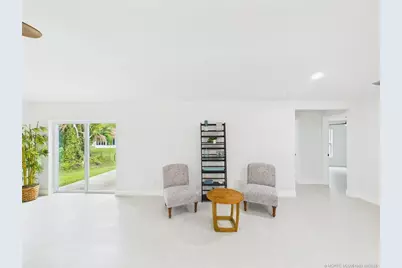 8575 100th Avenue, Vero Beach, FL 32967 - Photo 13