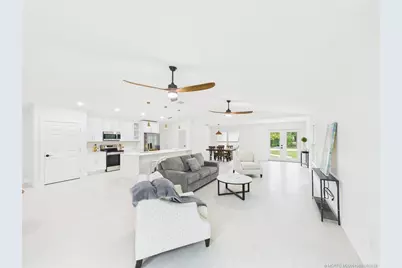 8575 100th Avenue, Vero Beach, FL 32967 - Photo 11