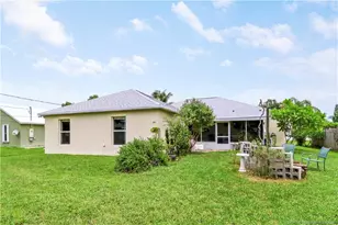 432 NW Raymond Ln, Port Saint Lucie, FL 34983 - Photo 29