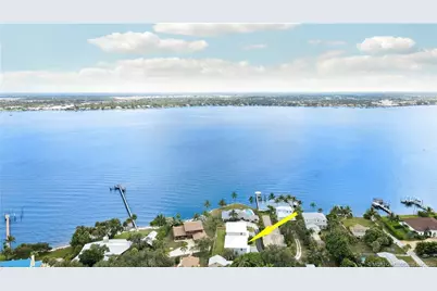 1023 NE Orange Avenue, Jensen Beach, FL 34957 - Photo 13