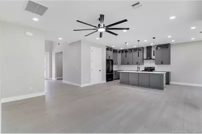 1023 NE Orange Avenue, Jensen Beach, FL 34957 - Photo 25