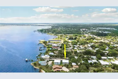 1023 NE Orange Avenue, Jensen Beach, FL 34957 - Photo 11