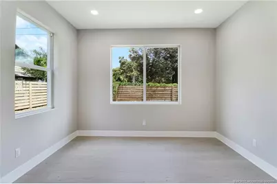 1023 NE Orange Avenue, Jensen Beach, FL 34957 - Photo 33