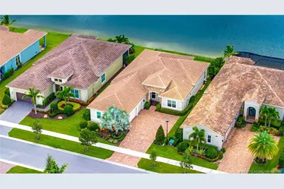 9122 SW Pepoli Way, Port Saint Lucie, FL 34987 - Photo 5