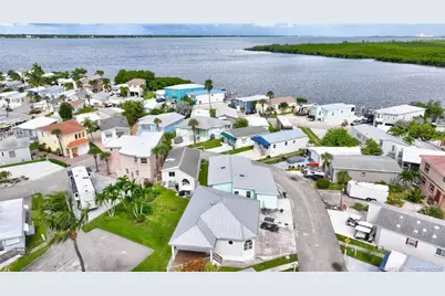 511 Nettles Boulevard, Jensen Beach, FL 34957 - Photo 53