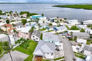 511 Nettles Blvd, Jensen Beach, FL 34957 - Photo 53