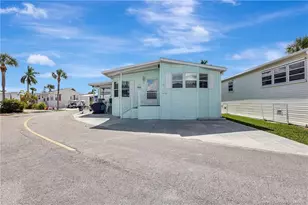 511 Nettles Blvd, Jensen Beach, FL 34957 - Photo 3