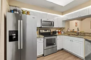 3023 Alcazar Pl, Palm Beach Gardens, FL 33410 - Photo 5