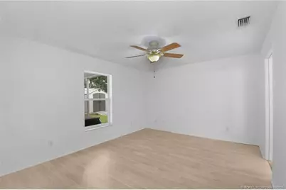 2077 SE Camden Street, Port Saint Lucie, FL 34952 - Photo 15