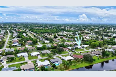 2077 SE Camden Street, Port Saint Lucie, FL 34952 - Photo 31