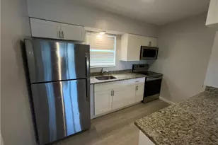 661 Hernando St, Fort Pierce, FL 34949 - Photo 5