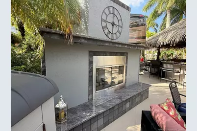 413 NW Chipshot Lane, Port Saint Lucie, FL 34986 - Photo 5