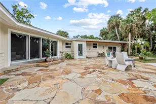 1001 S 11th St, Fort Pierce, FL 34950 - Photo 23