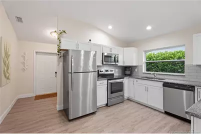 5030 SE Ebbtide Avenue, Stuart, FL 34997 - Photo 15