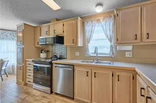 7252 SE Sweetwood Terrace, Stuart, FL 34997 - Photo 13