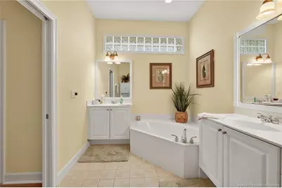 548 NE Canoe Park Circle, Port Saint Lucie, FL 34983 - Photo 23