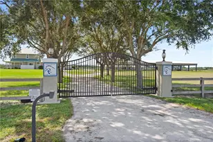 13700 SW Groveside Dr, Stuart, FL 34956 - Photo 31