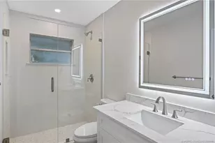 2929 SE Ocean Blvd, Stuart, FL 34996 - Photo 13