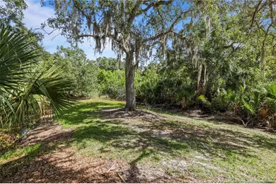 2460 Sweetwater Drive, Fort Pierce, FL 34981 - Photo 9