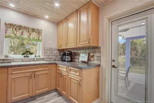 64 NE Acacia Trail, Jensen Beach, FL 34957 - Photo 9