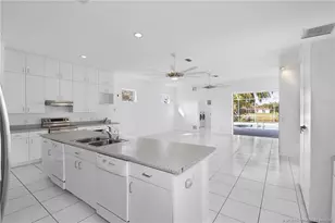 2746 SE Eagle Dr, Port Saint Lucie, FL 34984 - Photo 13