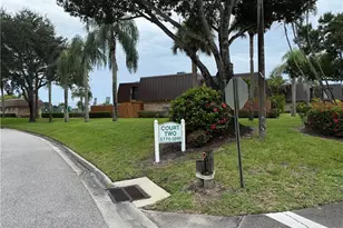 5818 SE Windsong Ln, Stuart, FL 34997 - Photo 3