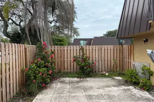 5818 SE Windsong Ln, Stuart, FL 34997 - Photo 17