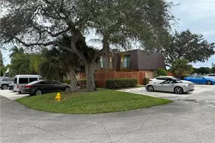 5818 SE Windsong Ln, Stuart, FL 34997 - Photo 5