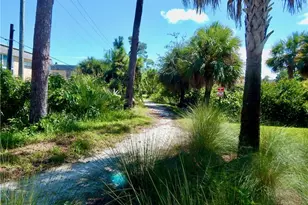 2950 SE Ocean Blvd, Stuart, FL 34996 - Photo 31