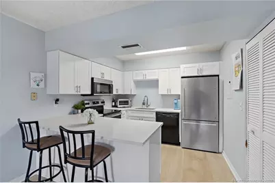 212 SE Village Drive #212, Port Saint Lucie, FL 34952 - Photo 11