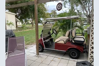 6450 Birch Lane, Lantana, FL 33462 - Photo 5