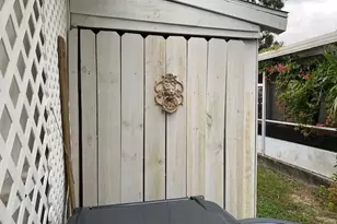 6450 Birch Ln, Lantana, FL 33462 - Photo 7