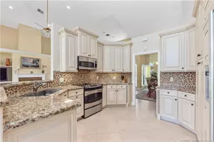 2015 NW Laurel Oak Ln, Palm City, FL 34990 - Photo 11