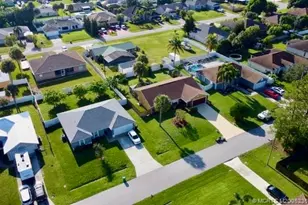 2621 SW Cadet Cir, Port Saint Lucie, FL 34953 - Photo 43