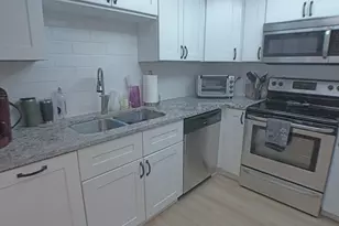 421 SW South River Dr, Stuart, FL 34997 - Photo 3