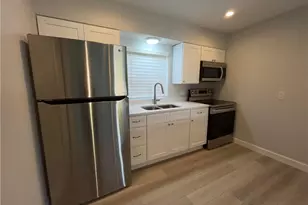 661 Hernando St, Fort Pierce, FL 34949 - Photo 3