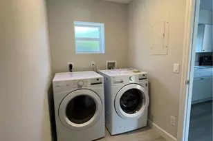 661 Hernando St, Fort Pierce, FL 34949 - Photo 9