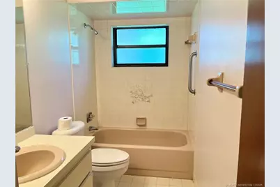 1025 SE 10th Street, Stuart, FL 34996 - Photo 13