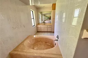 1025 SE 10th St, Stuart, FL 34996 - Photo 11