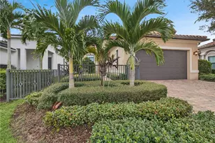 600 SE Fascino Cir, Port Saint Lucie, FL 34984 - Photo 1