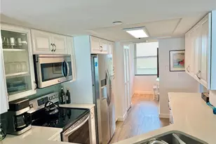 8800 Ocean Dr, Jensen Beach, FL 34957 - Photo 7