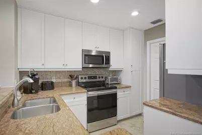 411 NE Plantation Road #517, Stuart, FL 34996 - Photo 7