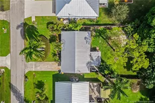 3156 SE Mimosa St, Stuart, FL 34997 - Photo 11